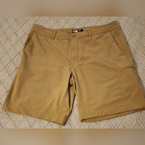 The North Face Rolling Sun Packable Shorts - Size 38"/9" Inseam